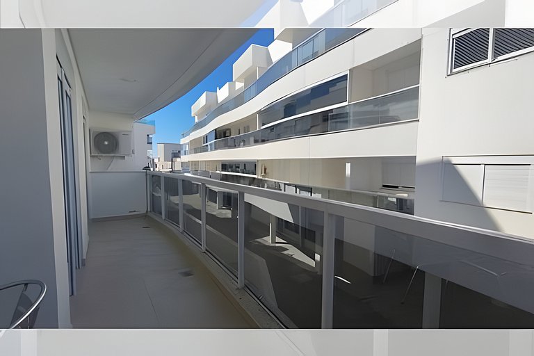 Apto em HomeClub top! Frente mar A/C e 02 garagens