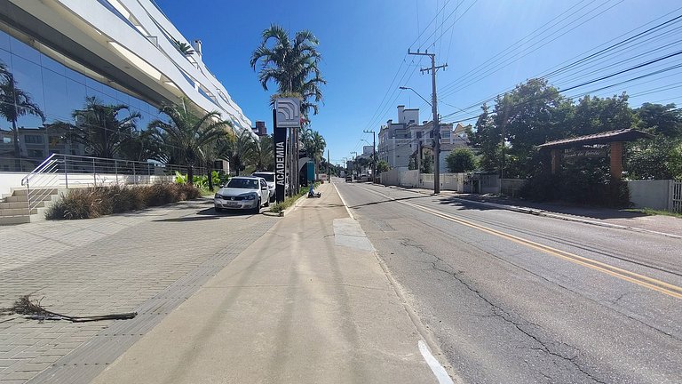 Apto em HomeClub top! Frente mar A/C e 02 garagens